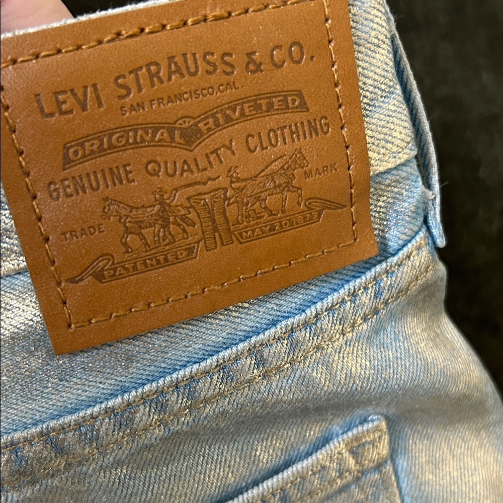Levi's silver coated denim pencil skirt - Picture 2 of 11